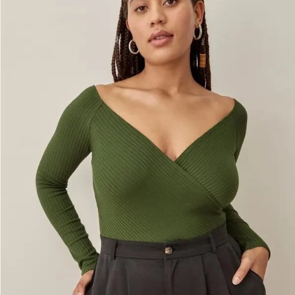 Reformation Minnie Ribbed Wrap Top in Fern, SIZE M